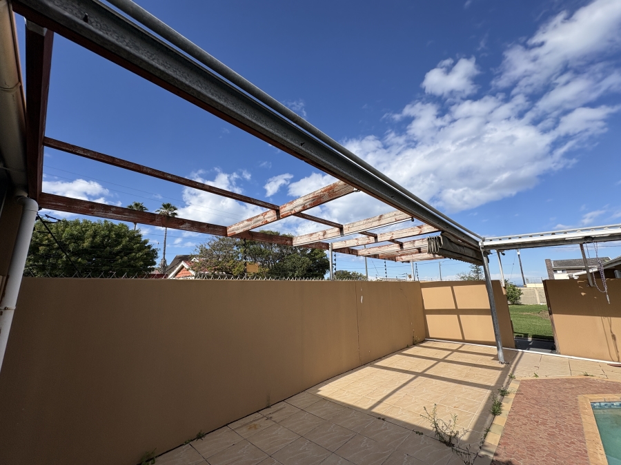 4 Bedroom Property for Sale in Gonubie Eastern Cape